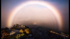 Οι ιριδίζουσες ψευδαισθήσεις αποτυπώνουν τη αξιοθέατο του ήλιου με αυτές τις 7 τακτικές 3 Iridescent Illusions: Mastering Techniques for Unique and Shimmering Shots